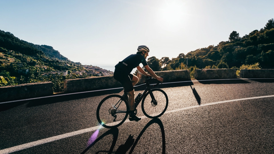 cyclist-lens-flare_h